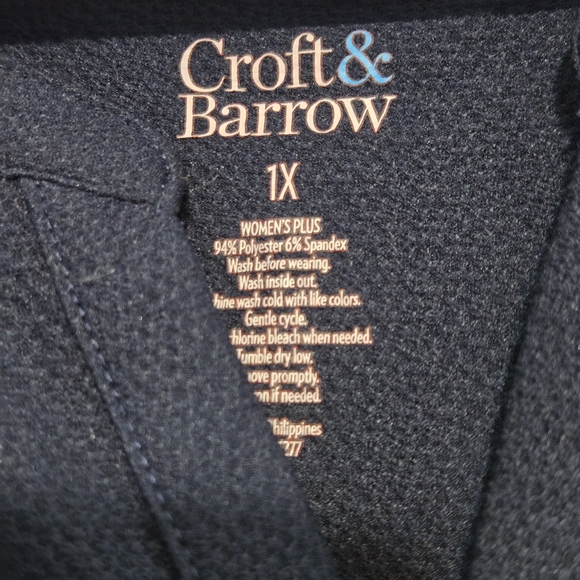 Croft & Barrow Women's Navy 3/4 Sleeve Top- Size 1X - Picture 2 of 4